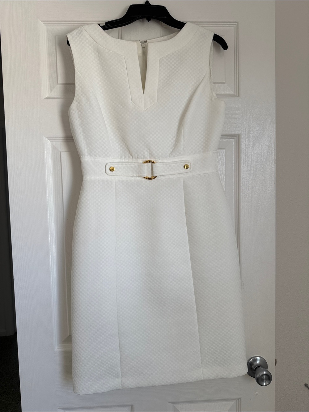 Chelsea Rose Classic Sleeveless White Belted Sheath Dress